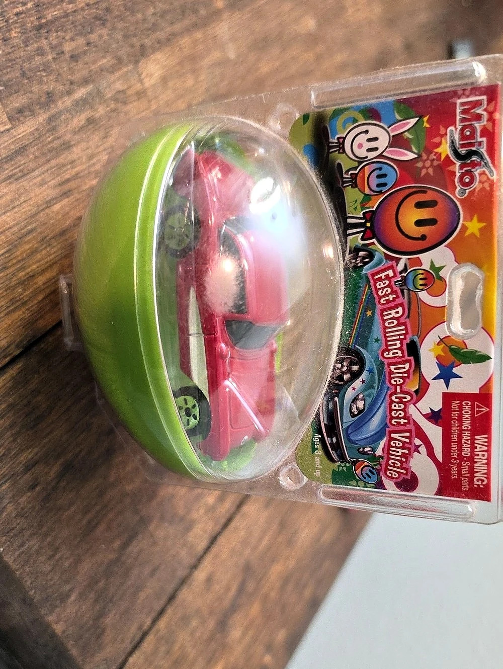 Maisto Fast Rolling Die-Cast Vehicle Pink & Green Die-Cast Vehicle NWT